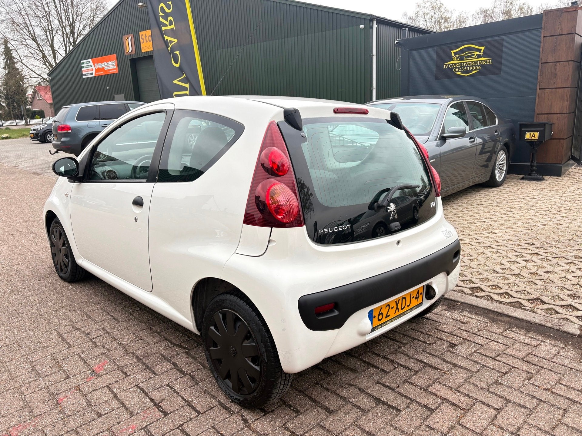 Peugeot 107 1.0 Access Accent AIRCO,MULTIMEDIAAUX,STUURBEKRA, Voorwielaandrijving, Euro 5, Gebruikt, 4 stoelen