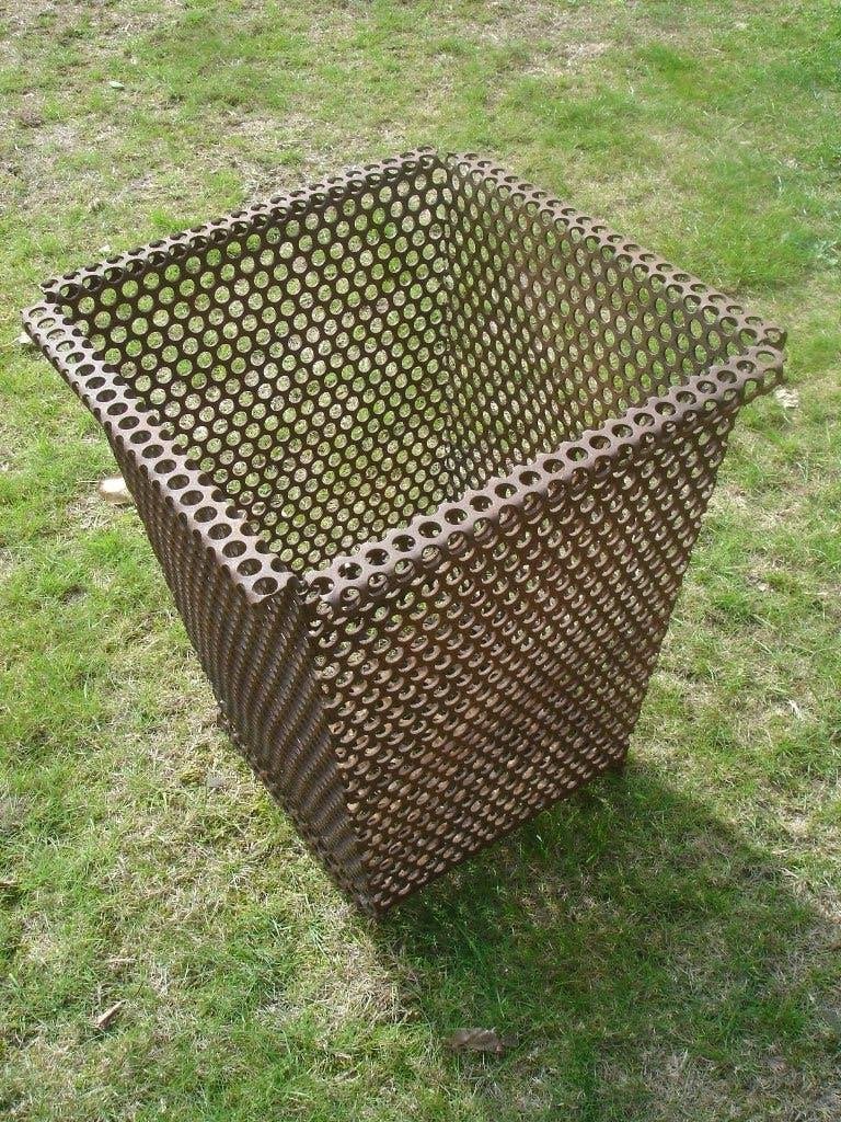 grote zware vuurkorf / houtbak, Ophalen, Zo goed als nieuw, Vuurkorf