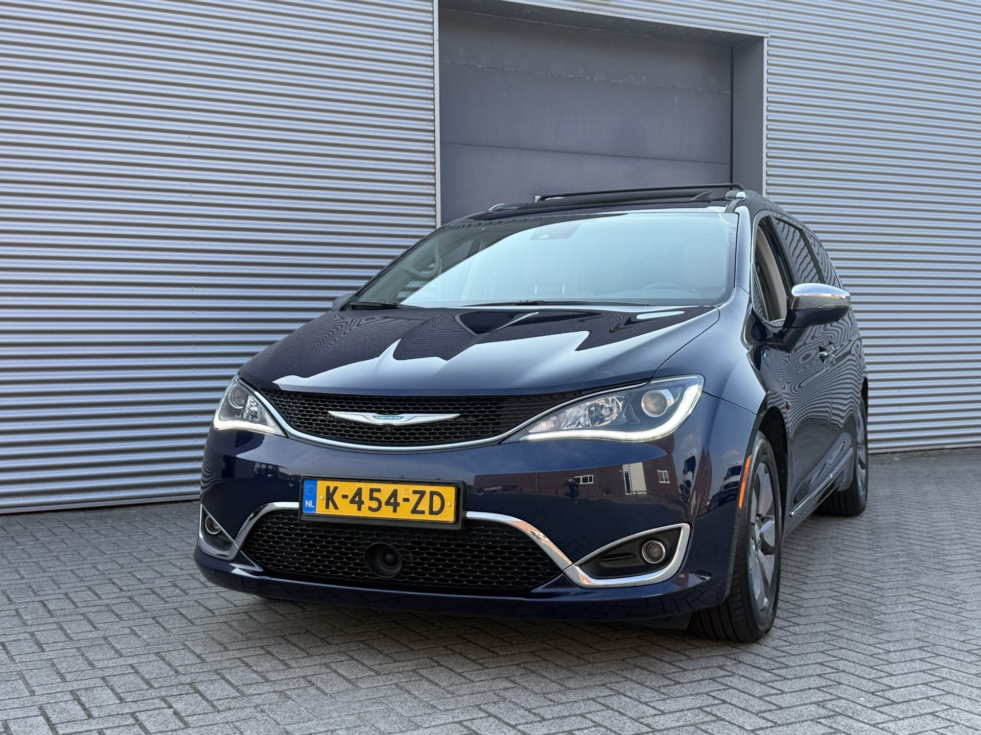 Chrysler Pacifica 3.6 V6 Hybrid I PHEV I Aut. I 7 Pers. I Pa, Gebruikt, Blauw, Leder, Bedrijf