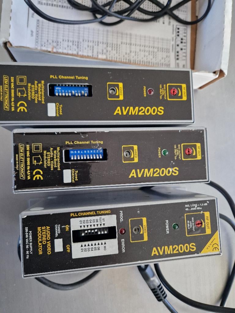 audio video modulator, Ophalen, Gebruikt, Tv en Weergevers
