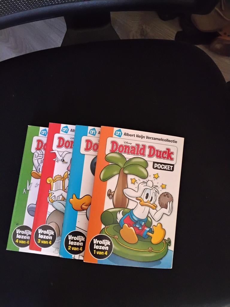 ah donald duck verzameling pockets 1 tot 4, Meerdere stripboeken, Ophalen, Gelezen