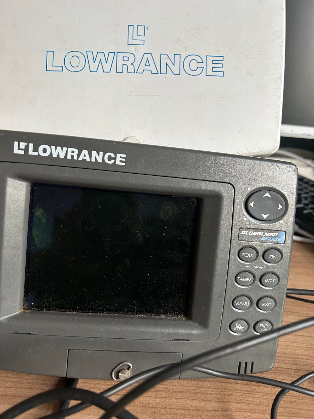 Lowrance GlobalMap 5500C met LGC-2000 GPS-ontvanger, Watersport en Boten, Navigatiemiddelen en Scheepselektronica, Ophalen of Verzenden