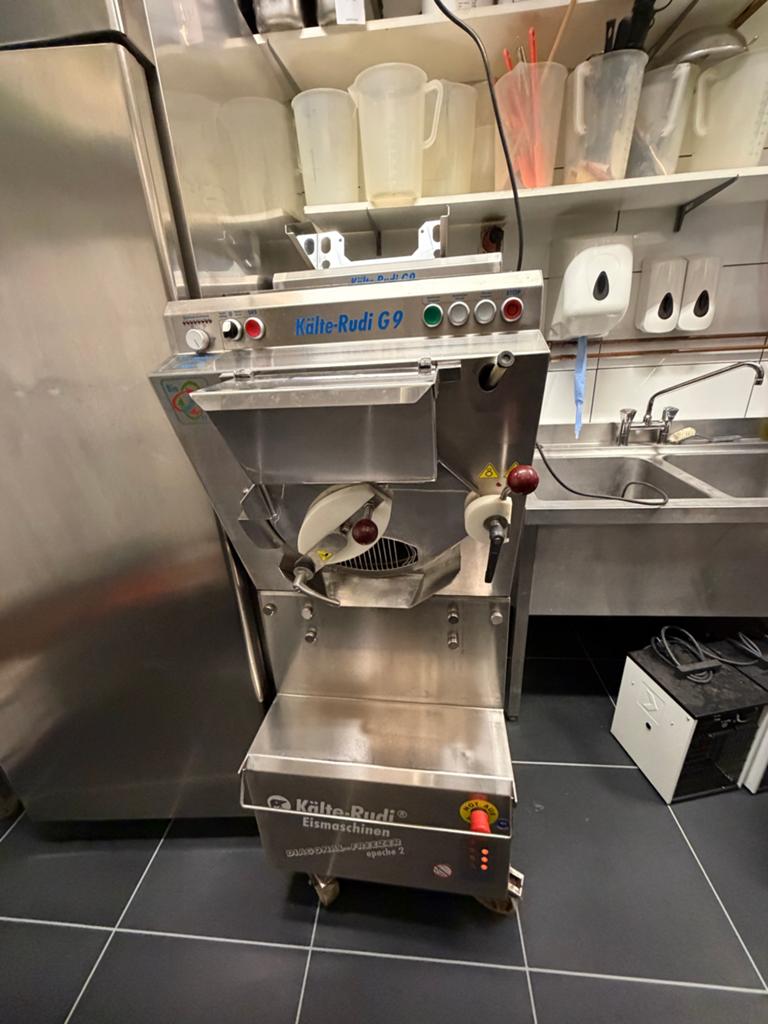 Kalte Rudi G9 ijsmachine - Perfect werkend, recent onderhoud, Ophalen, Gebruikt, Zelfvriezend