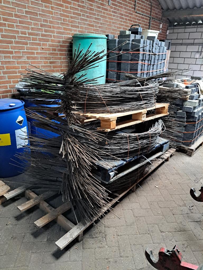 GRATIS beugels t.b.v. minitunnels aspergeteelt!, Ophalen