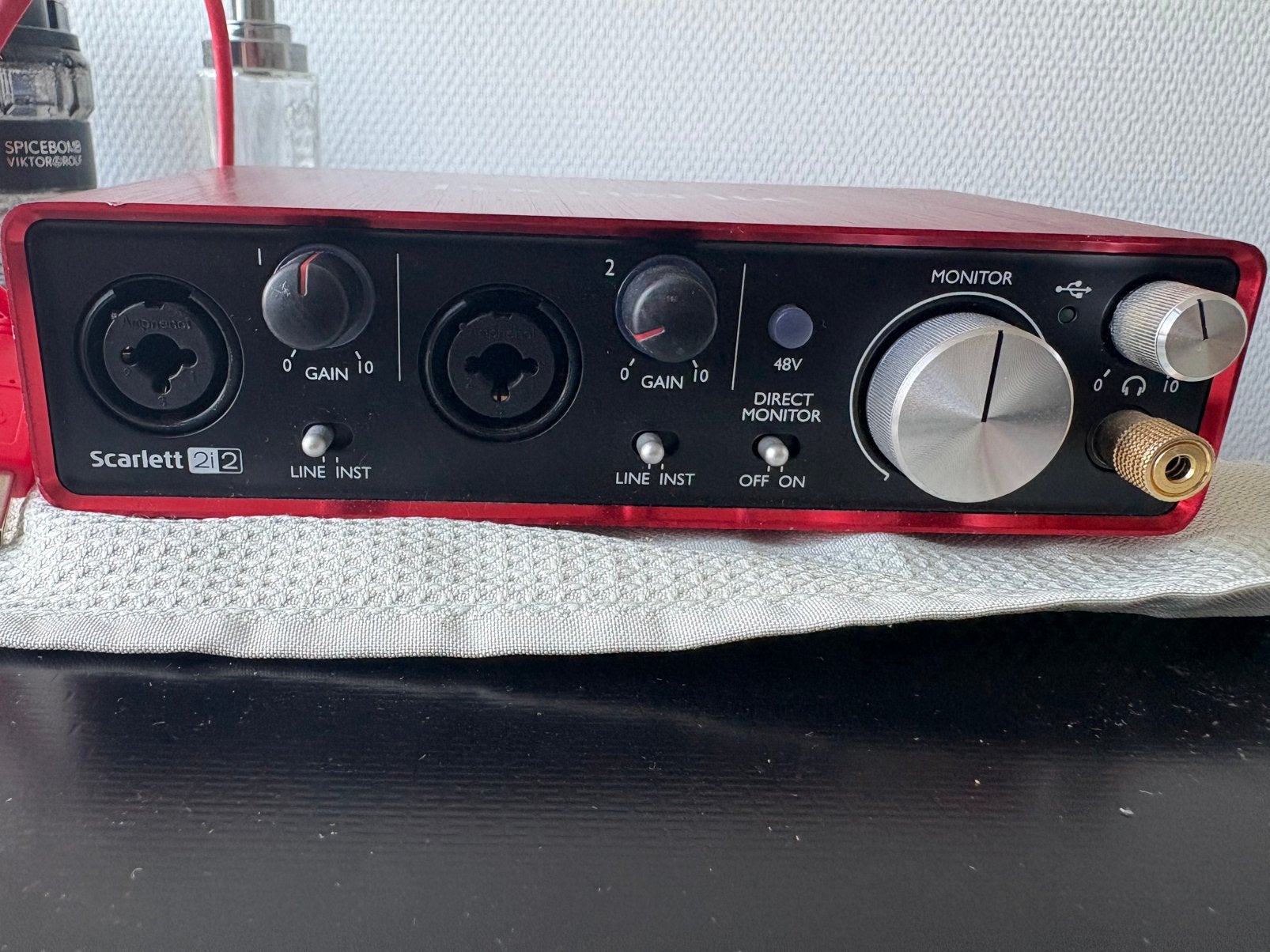 Focusrite Scarlett 2i2 2nd Gen | Topstaat, Ophalen, Zo goed als nieuw, Studiomicrofoon
