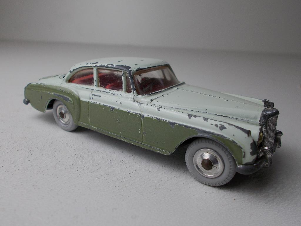 1961 Corgi Toys 224 BENTLEY CONTINENTAL SPORTS SALOON (-A-), Ophalen of Verzenden, Gebruikt, Auto, Corgi