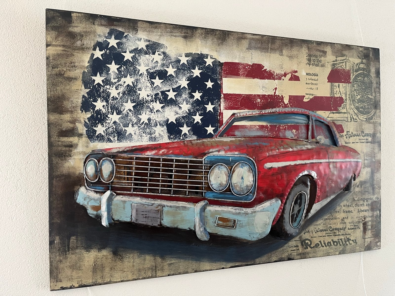 Uniek 3D Schilderij: Klassieke Rode Auto met Amerikaanse Vla, Antiek en Kunst, Voertuigen, 3D-effect, Ophalen of Verzenden, Gemengde techniek