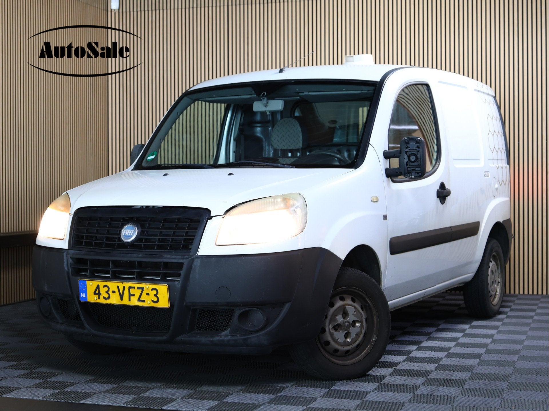 Fiat Doblò 1.6 CNG/BENZINE Comfort TUSSENSCHOT SCHUIFDEUR ", Voorwielaandrijving, Stof, Gebruikt, Zwart