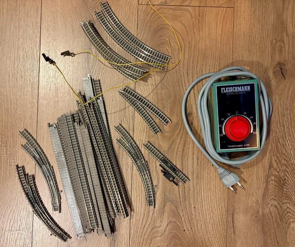 Fleischmann piccolo rails N spoor, wissels + trafo, Gebruikt, Gelijkstroom, Fleischmann, Rails