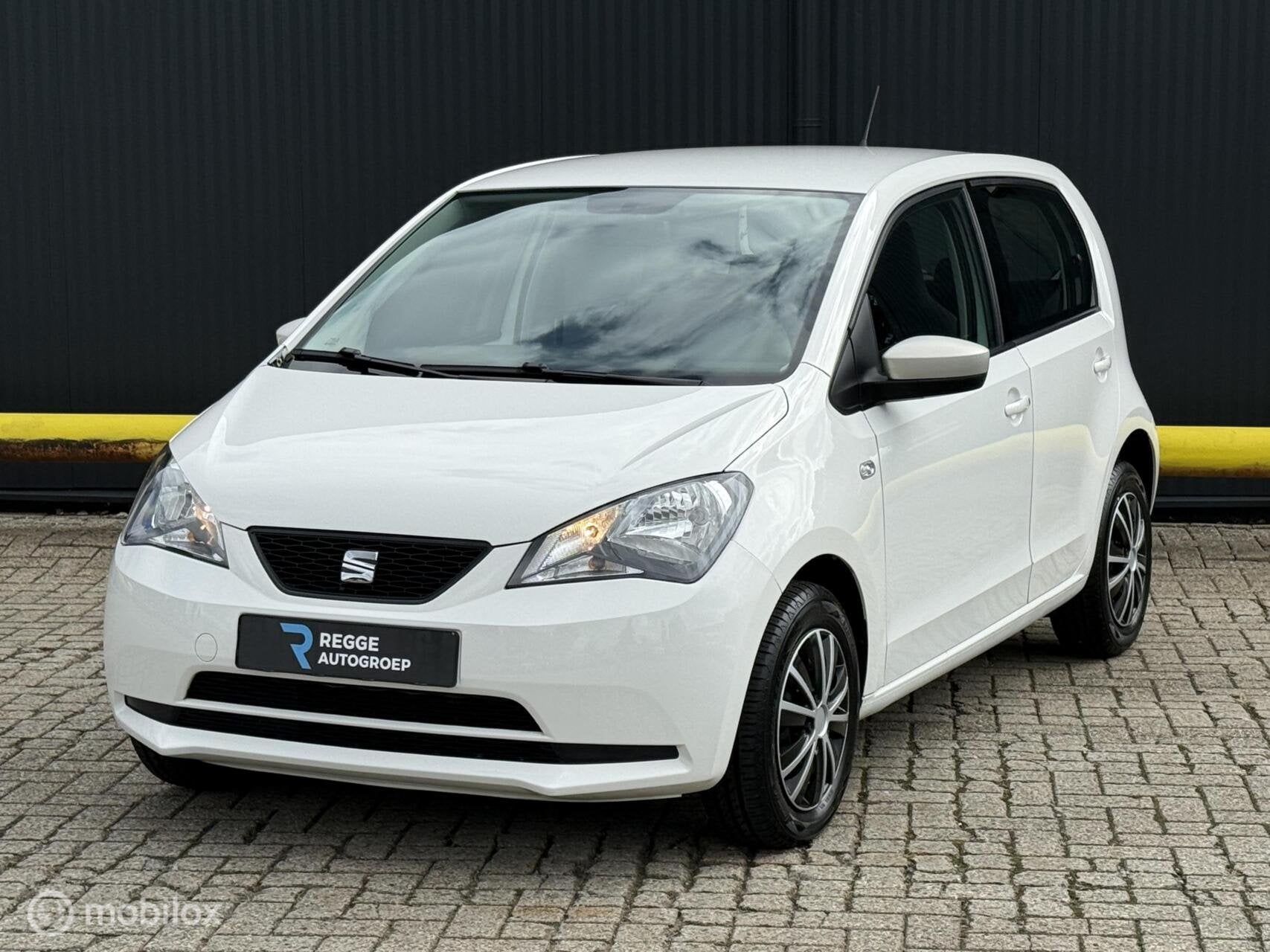Seat Mii 1.0 Style Connect AIRCO | NIEUWSTAAT |, Voorwielaandrijving, Gebruikt, Euro 6, 4 stoelen