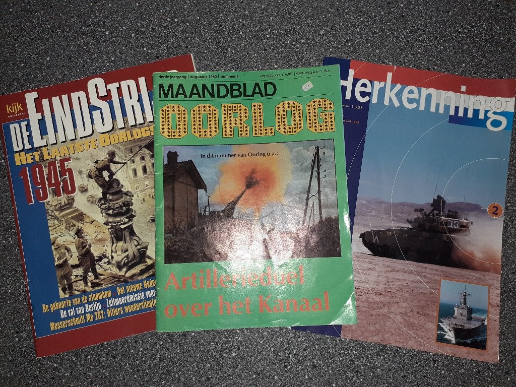 3 tijdschriften oorlog/militair, Ophalen of Verzenden, Niet van toepassing, Gelezen, Algemeen