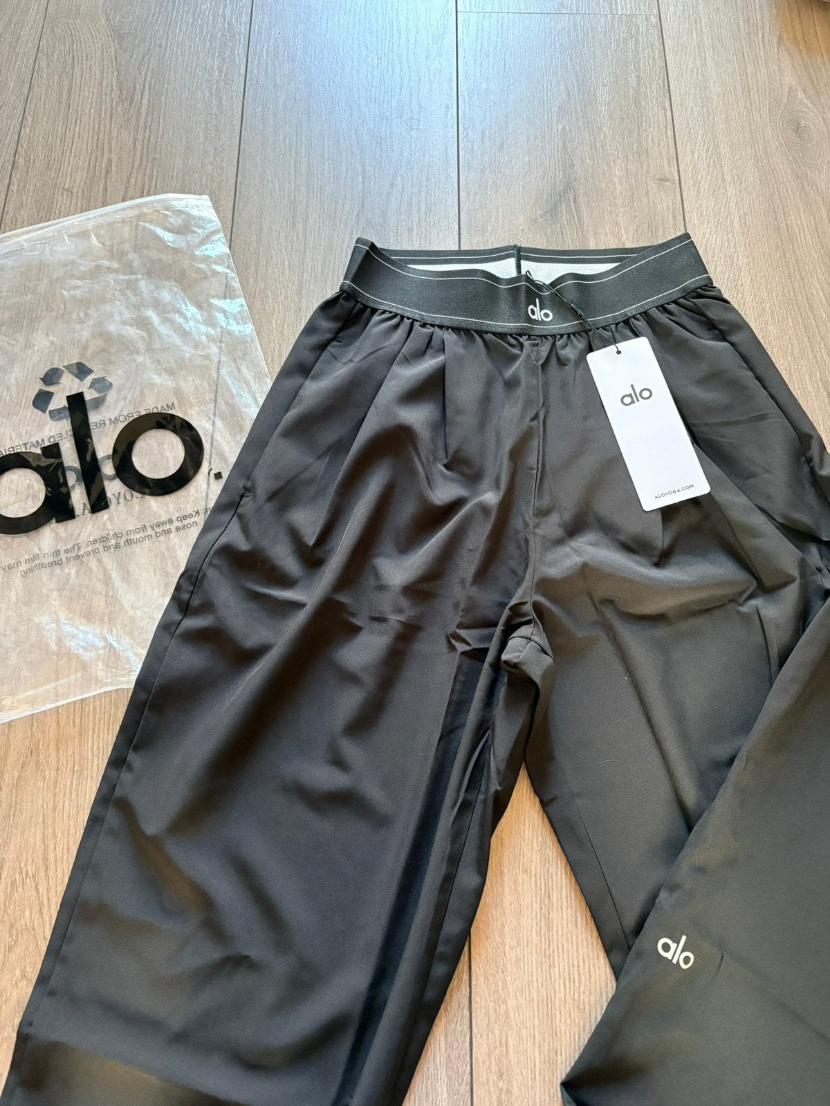 Alo yoga nieuw s, Zwart, Nieuw, Ophalen of Verzenden, Maat 36 (S)