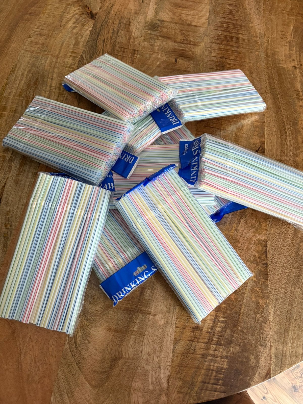 Nieuwe zakjes met 100 stuks plastic rietjes, Ophalen of Verzenden, Nieuw, Overige