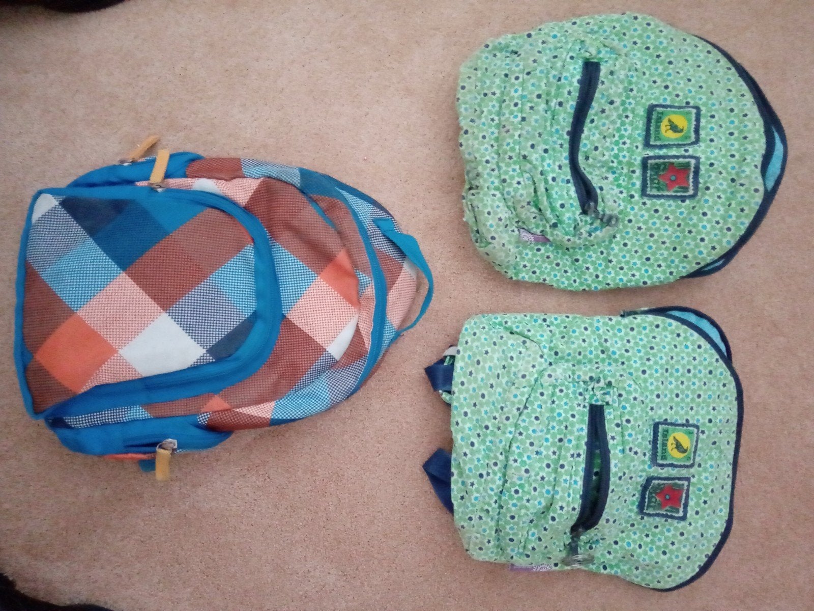 3 rugtassen voor school (60% naar het goede doel), Ophalen, Minder dan 30 cm, Rugtas, 30 tot 40 cm