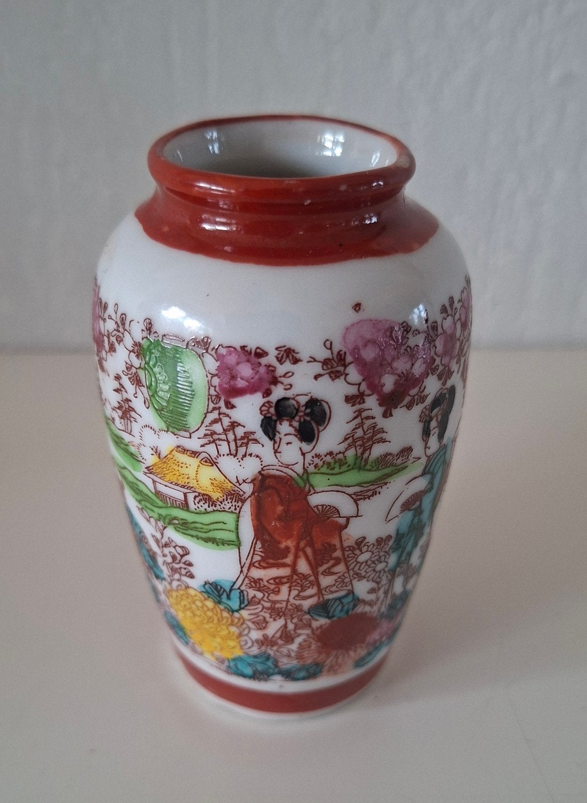 Antieke Japanse Satsuma Vaas met Geisha Decoratie, Ophalen
