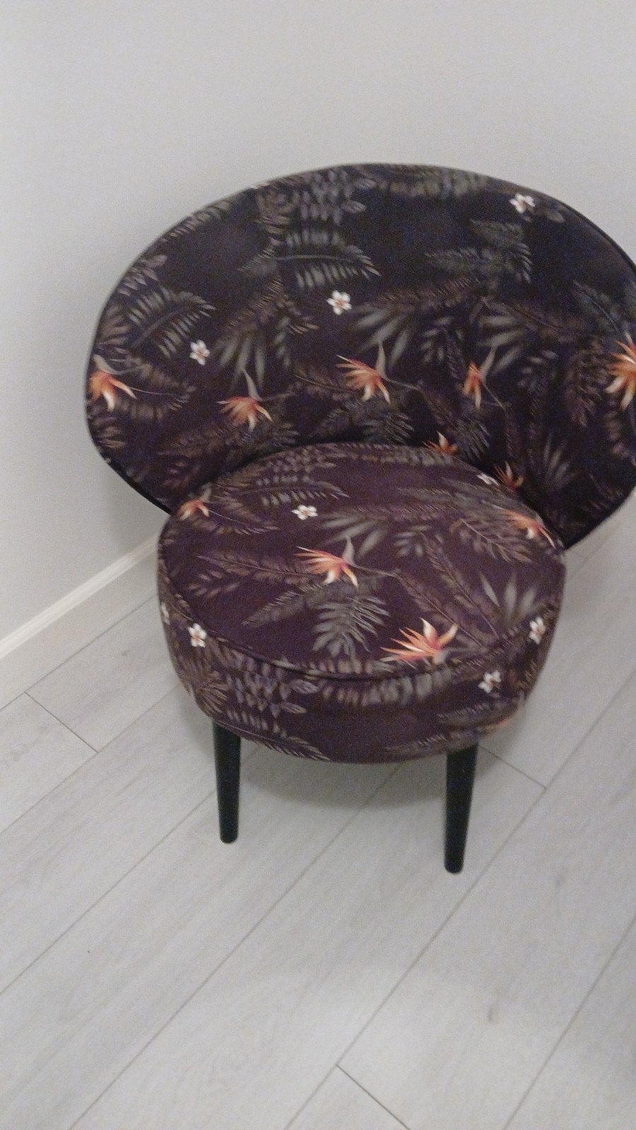 Tropische fauteuil met bloemenprint, Overige kleuren, Tropisch, Modern, Ophalen of Verzenden, Zo goed als nieuw