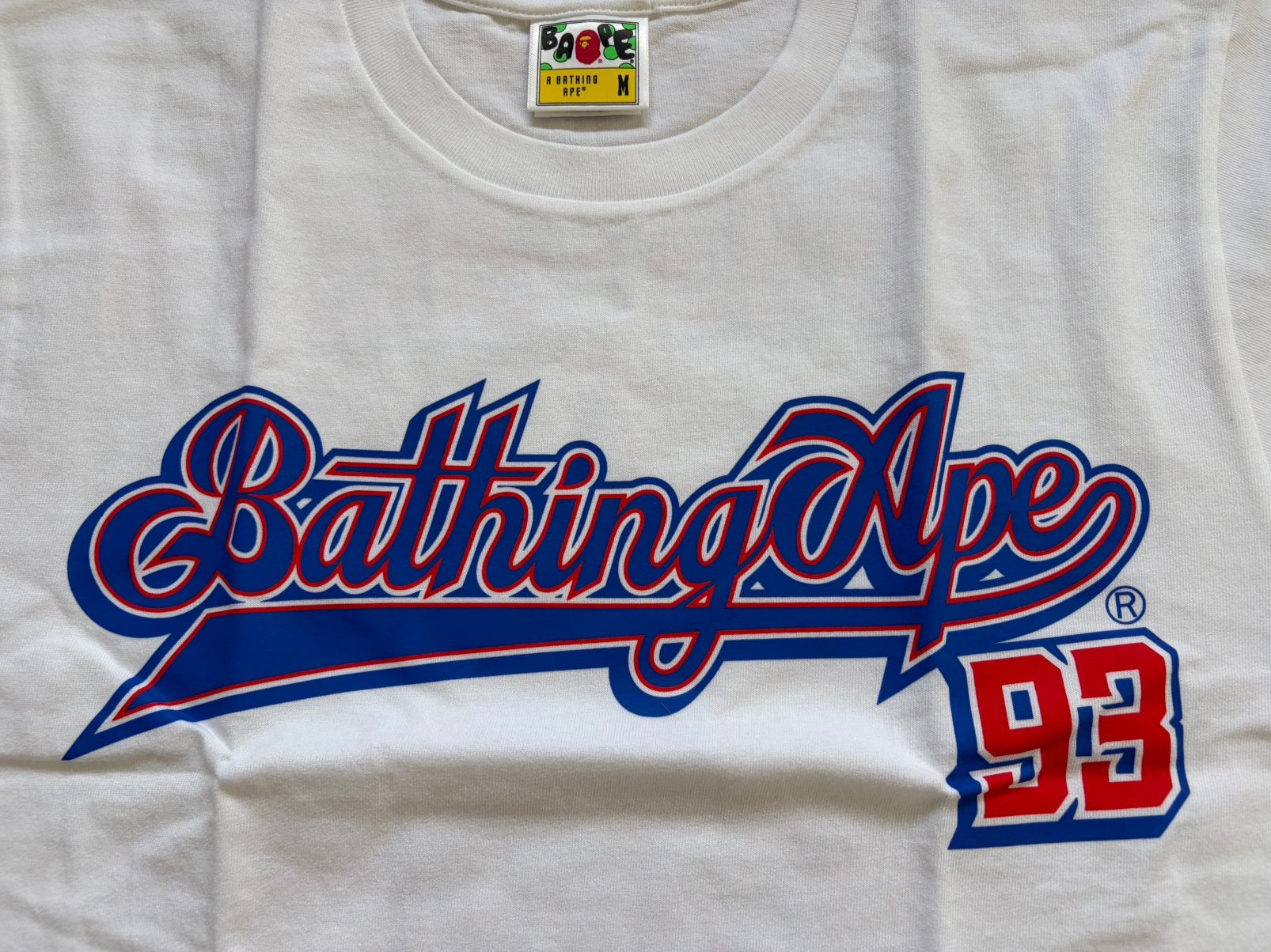 BAPE, A Bathing Ape t-shirt maat M!, Kleding | Heren, Ophalen of Verzenden, Nieuw, Maat 48/50 (M), Wit