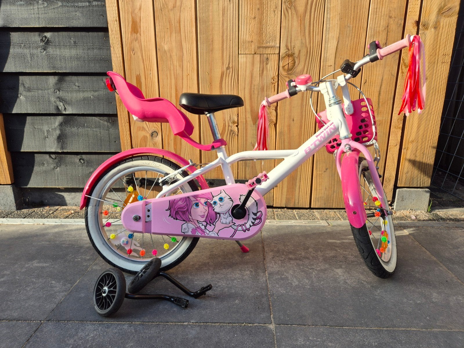 Wit roze Btwin 16 inch kinderfiets met zijwielen, Ophalen, Zijwieltjes, 16 tot 20 inch, Velgrem