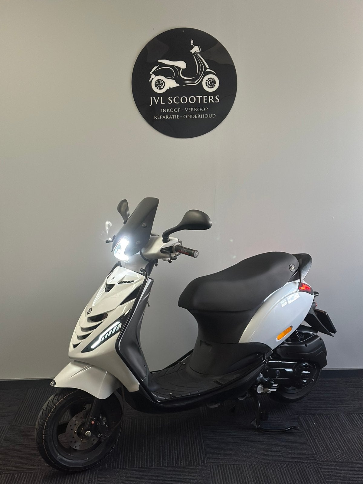 Piaggio Zip 50cc 3v 4t 2018 Brom, Ophalen, Overige typen, L, Zo goed als nieuw