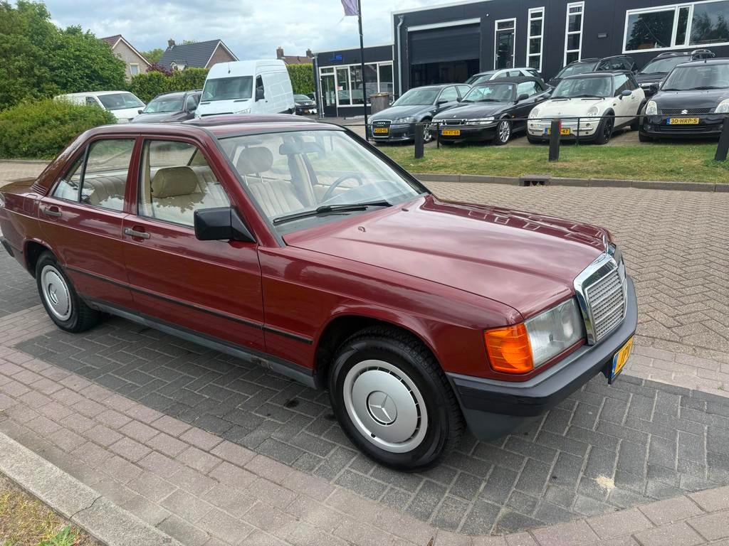 Mercedes-Benz 190-serie 2.0 1983 Belastingvrij Schuifdak APK, Auto's, Mercedes-Benz, Achterwielaandrijving, Gebruikt, 4 cilinders