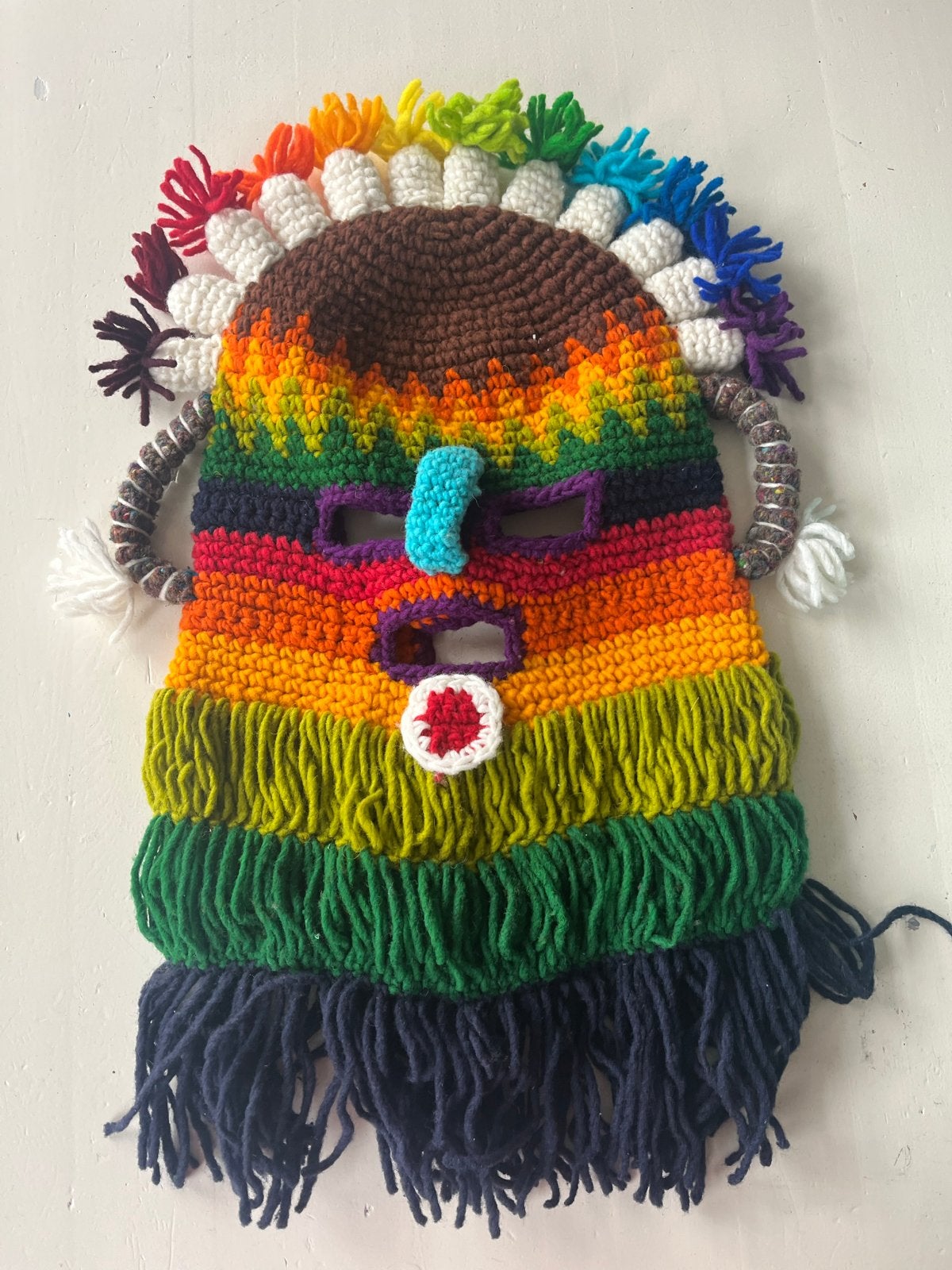 Handgemaakt gehaakt masker uit Ecuador, Ophalen, Textiel, Nieuw, Meerkleurig