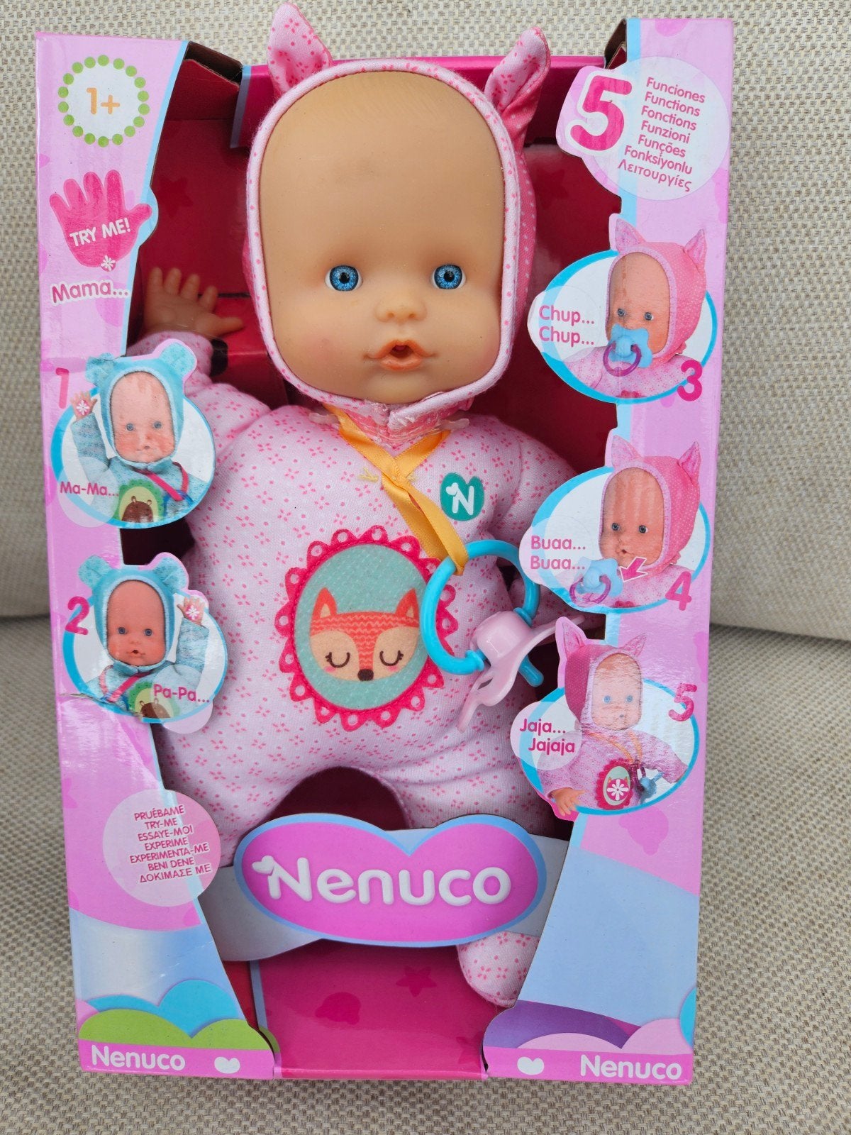 Nenuco Babypop met geluid en accessoires, Ophalen of Verzenden, Nieuw, Babypop