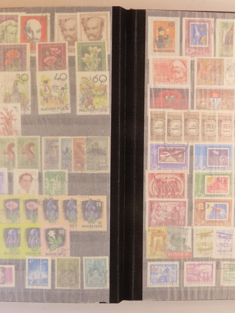 RUSLAND STAMPVOL DIK boek - waarbij iets KLASSIEK (M154) 2/2, Postzegels en Munten, Postzegels | Volle albums en Verzamelingen
