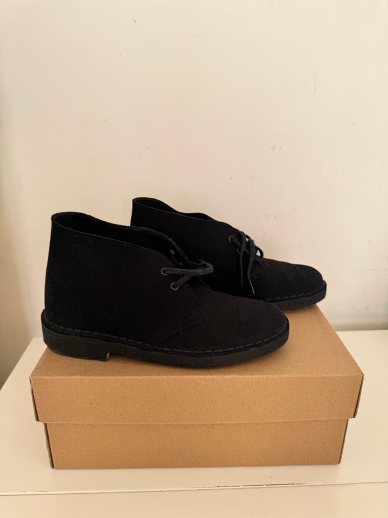 Clarks Desert Boot zwart maat 36 - Uitstekende staat, Kleding | Dames, Schoenen, Ophalen, Zo goed als nieuw, Zwart, Lage of Enkellaarzen
