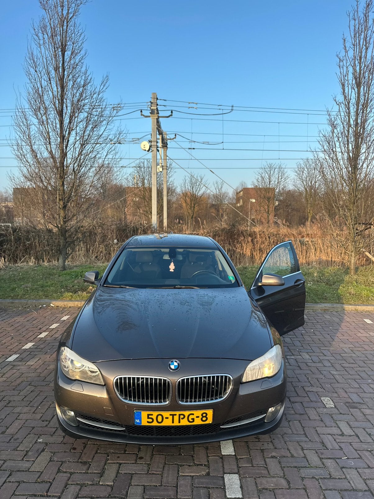 BMW 5-Serie 528I 180KW Sedan Aut8 2012 Bruin. Nieuwe motor, Auto's, BMW, Automaat, Particulier, 5-Serie, 750 kg