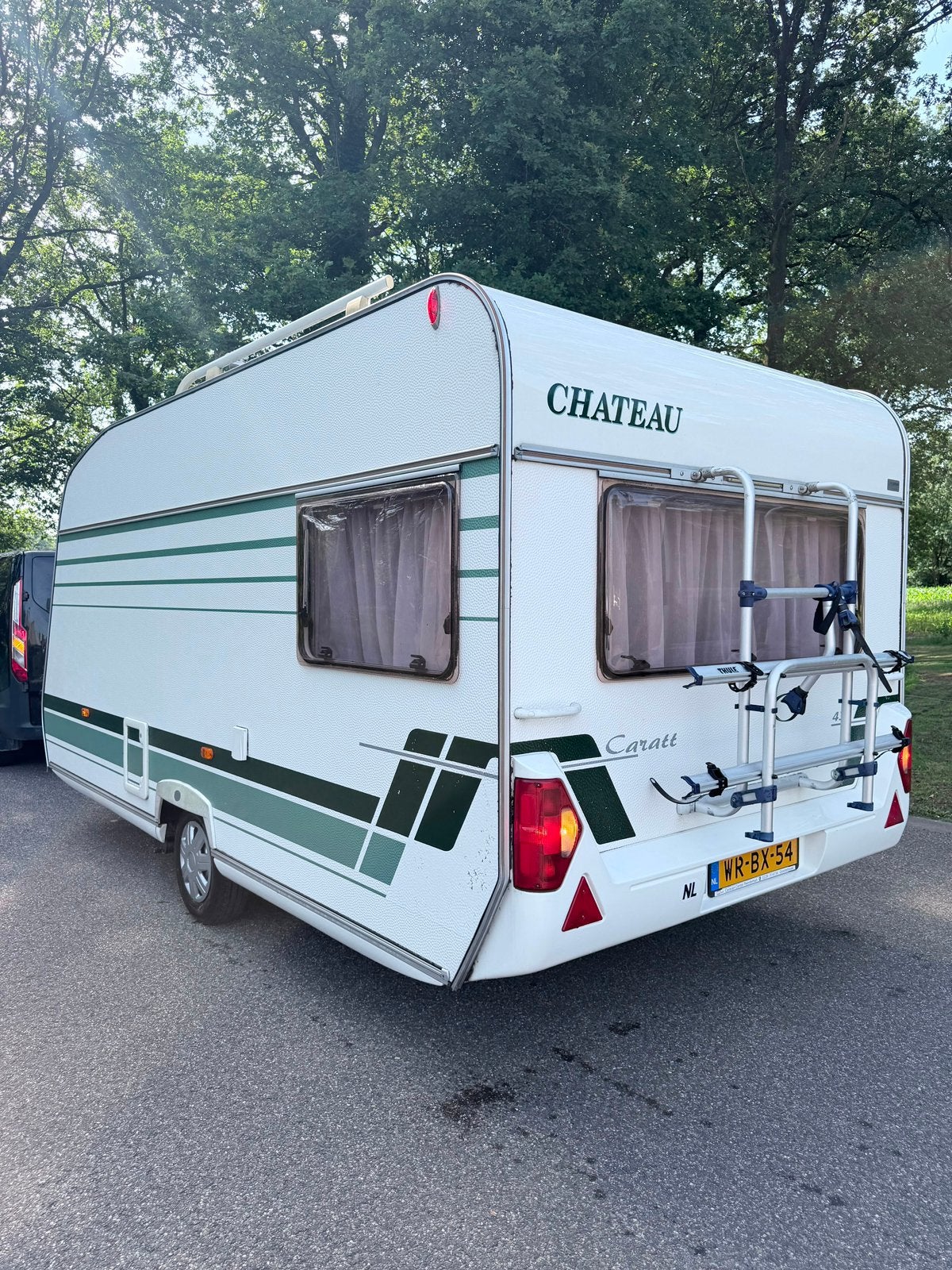 Nette Chateau Caratt 430 Caravan uit 2005, Chateau, Rondzit, Bedrijf, 4 tot 5 meter