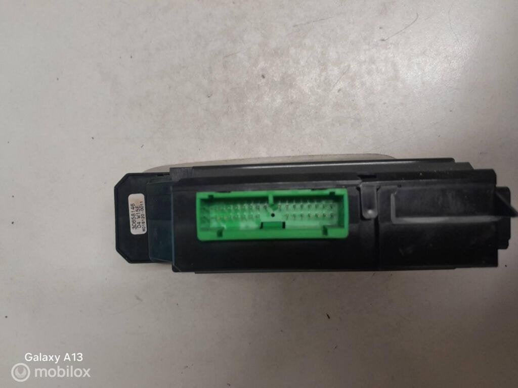 Raamschakelaar Volvo V70 945959 945961 30658146, Gebruikt, Ophalen of Verzenden