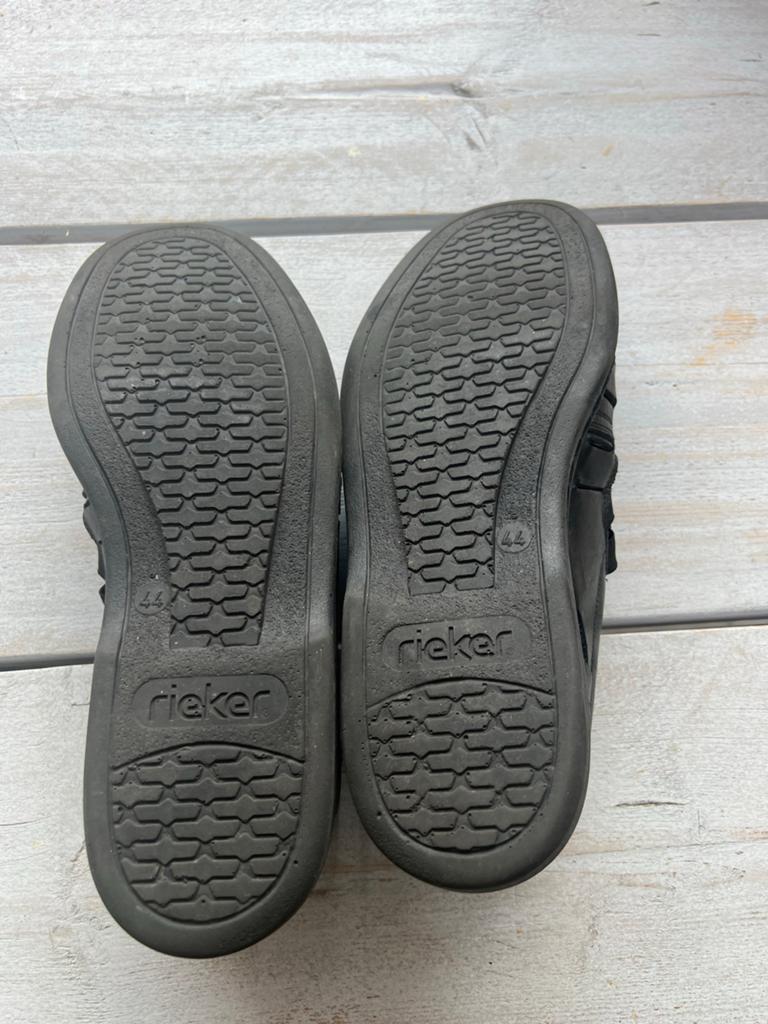 Rieker zomerschoenen heren maat 44, licht gedragen, Kleding | Heren, Schoenen, Ophalen of Verzenden, Gedragen, Zwart, Overige typen