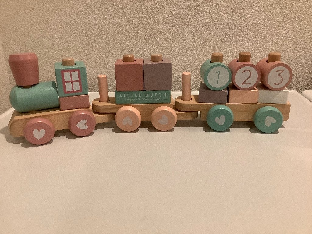 Little Dutch blokkentrein, Kinderen en Baby's, Speelgoed | Houten speelgoed, Ophalen of Verzenden, Gebruikt, Rij- of Hobbelspeelgoed