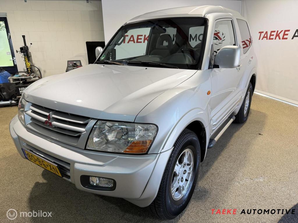 Mitsubishi Pajero 3.2 Di-D GLS HR Automaat/Airco/1eEIG/Nap, Auto's, Automaat, Stof, Gebruikt, 4 cilinders