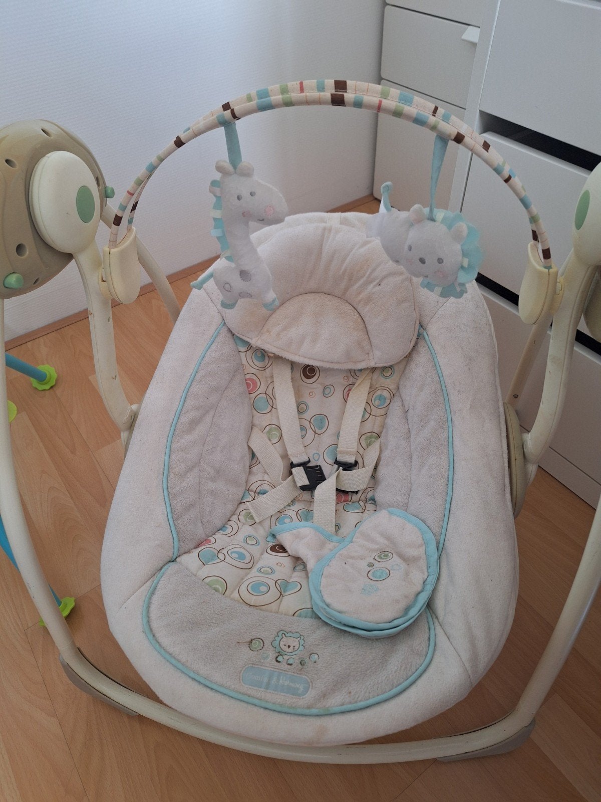 Comfortabele babyschommel met muziek, Ophalen, Gebruikt