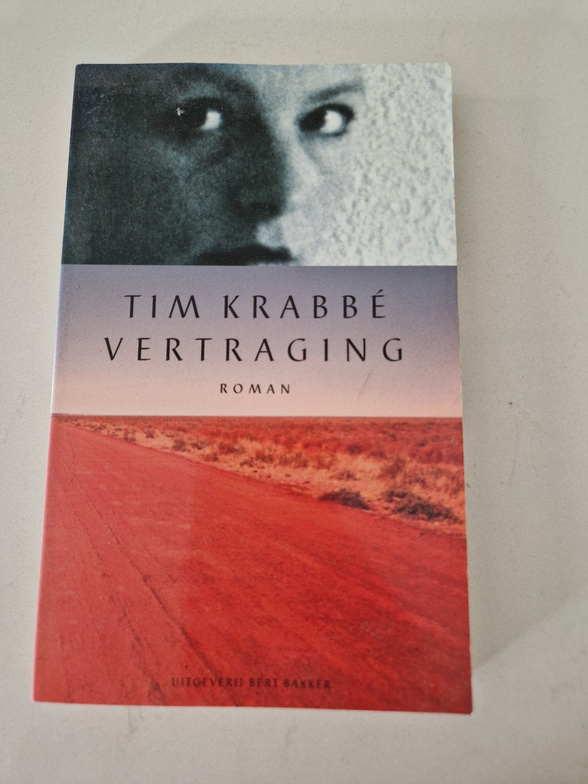 Tim Krabbé - Vertraging (Roman), Ophalen of Verzenden, Gelezen, Tim Krabbé, Nederland