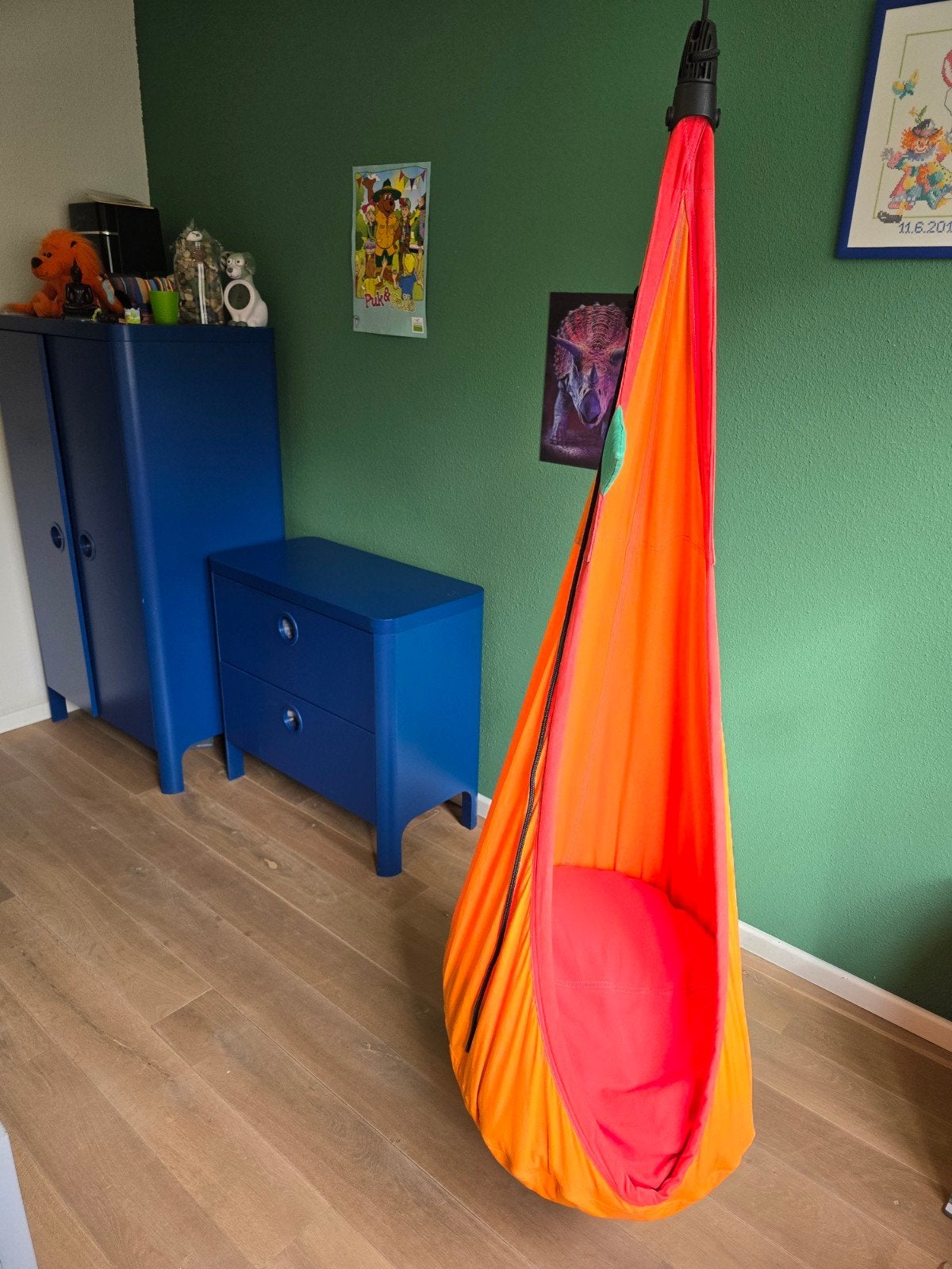 joki kinderhangnest in paars of oranje., Ophalen, Gebruikt