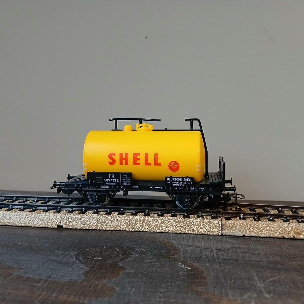Marklin tankwagen Shell Lima  (Deutsche Bundesbahn), Wisselstroom, Gebruikt, Wagon, Ophalen of Verzenden