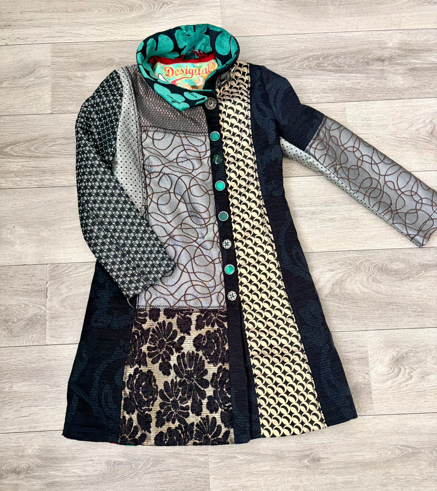 Desigual mantel maat 36, Ophalen of Verzenden, Zo goed als nieuw, Maat 36 (S), Meerkleurig