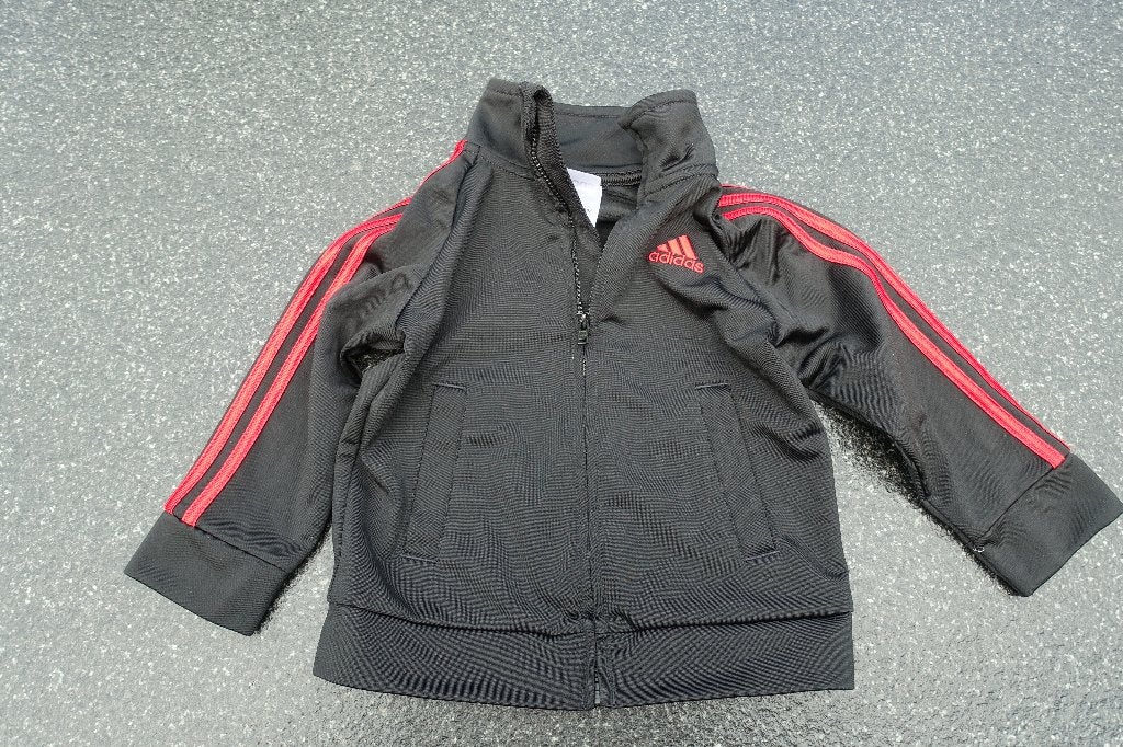 Adidas jasje.   18 maanden, Adidas, Jongetje of Meisje, Ophalen of Verzenden, Zo goed als nieuw