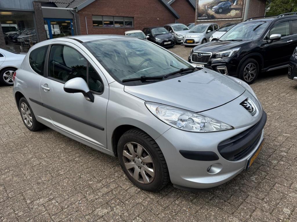 Peugeot 207 gereserveerd (bj 2007), Auto's, Peugeot, 4 cilinders, 49 €/maand, Bedrijf, Handgeschakeld