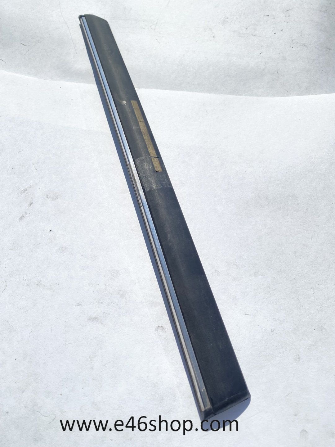 BMW E23 PORTIER LIJST RECHTS ACHTER NIEUW OEM 51131848310, -, -, Nieuw, Ophalen of Verzenden