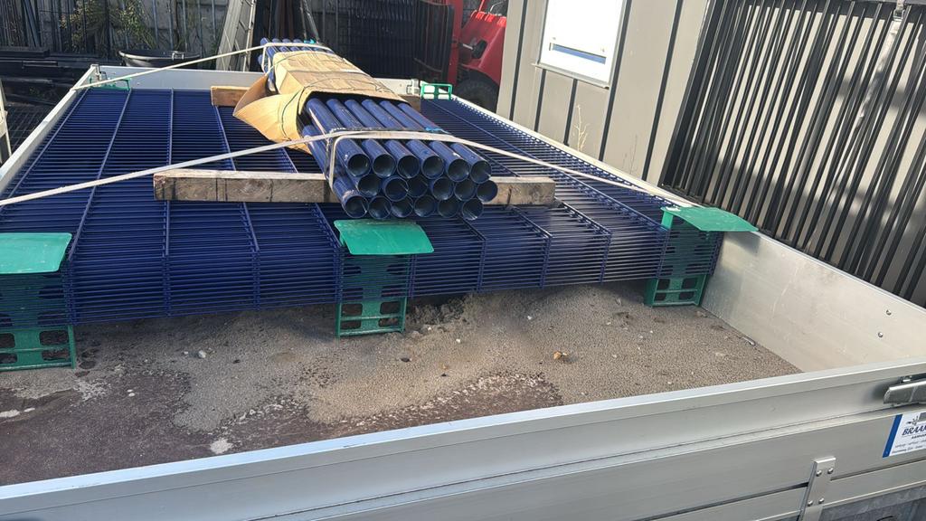 Dubbelstaafsmatten kobalt blauw 8/6/8 - 40 meter, Ophalen, Nieuw, IJzer, Dubbelstaafmat hekwerk