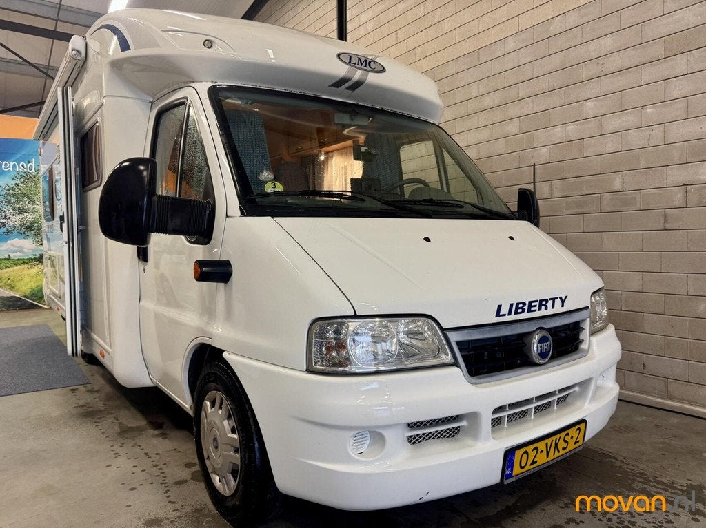 LMC 662 TI Liberty * 4 persoons * ruime living * airco * APK, LMC, Airbags, 6 tot 7 meter, Bedrijf