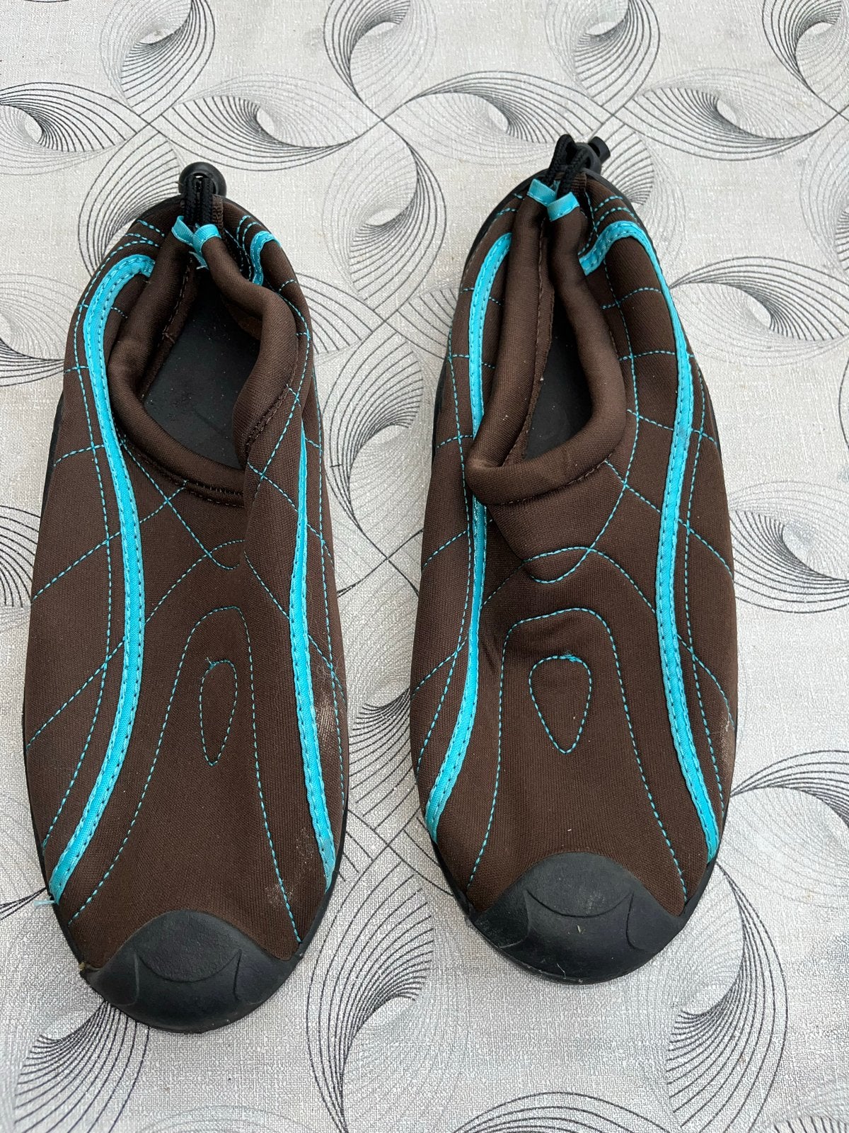 Waterschoenen bruin/blauw - Maat 38, Kleding | Dames, Schoenen, Ophalen, Gedragen, Bruin, Overige typen