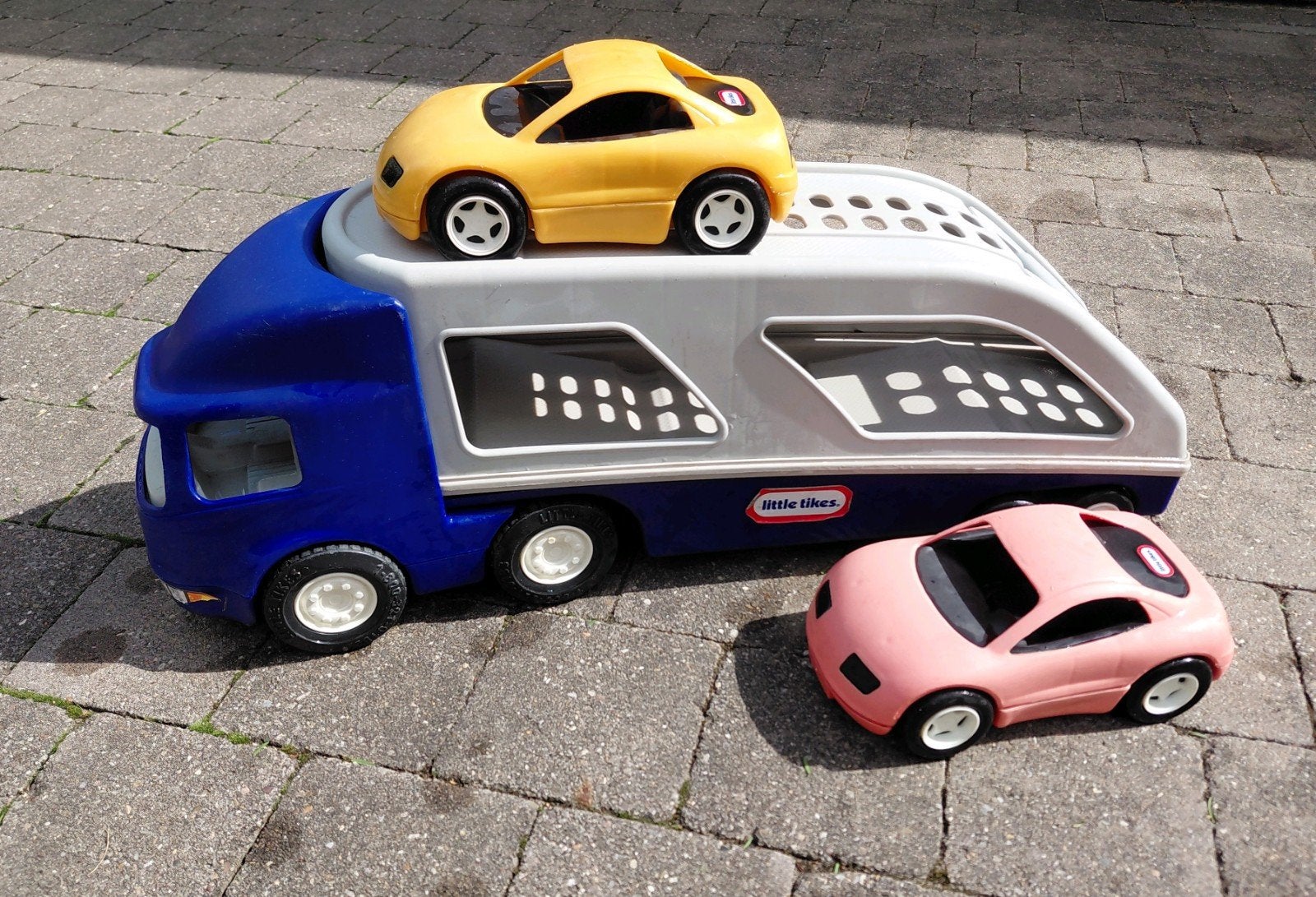Little Tikes autotransporter met 2 auto's, Ophalen, Gebruikt