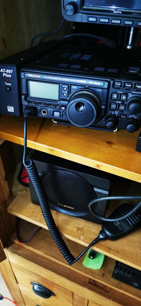 Yaesu ft 897 d plus tuner, Telecommunicatie, Ophalen of Verzenden, Zo goed als nieuw
