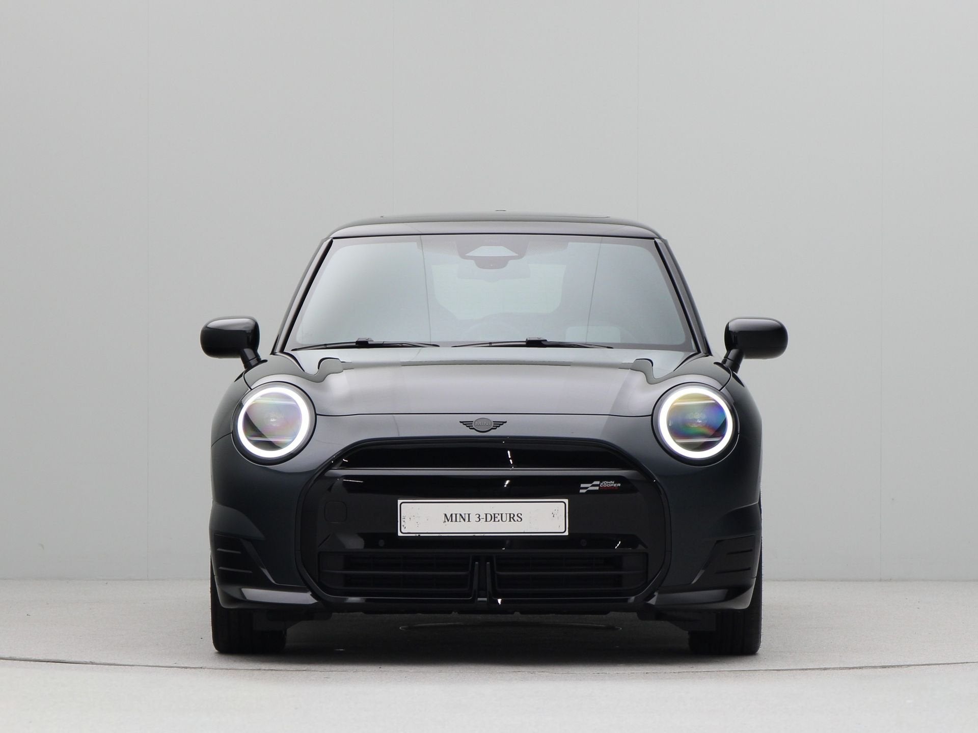 MINI Cooper E John Cooper Works Pakket M PRIVATE LEASE EUR 4, Auto's, Zwart, Isofix, 4 stoelen, Nieuw
