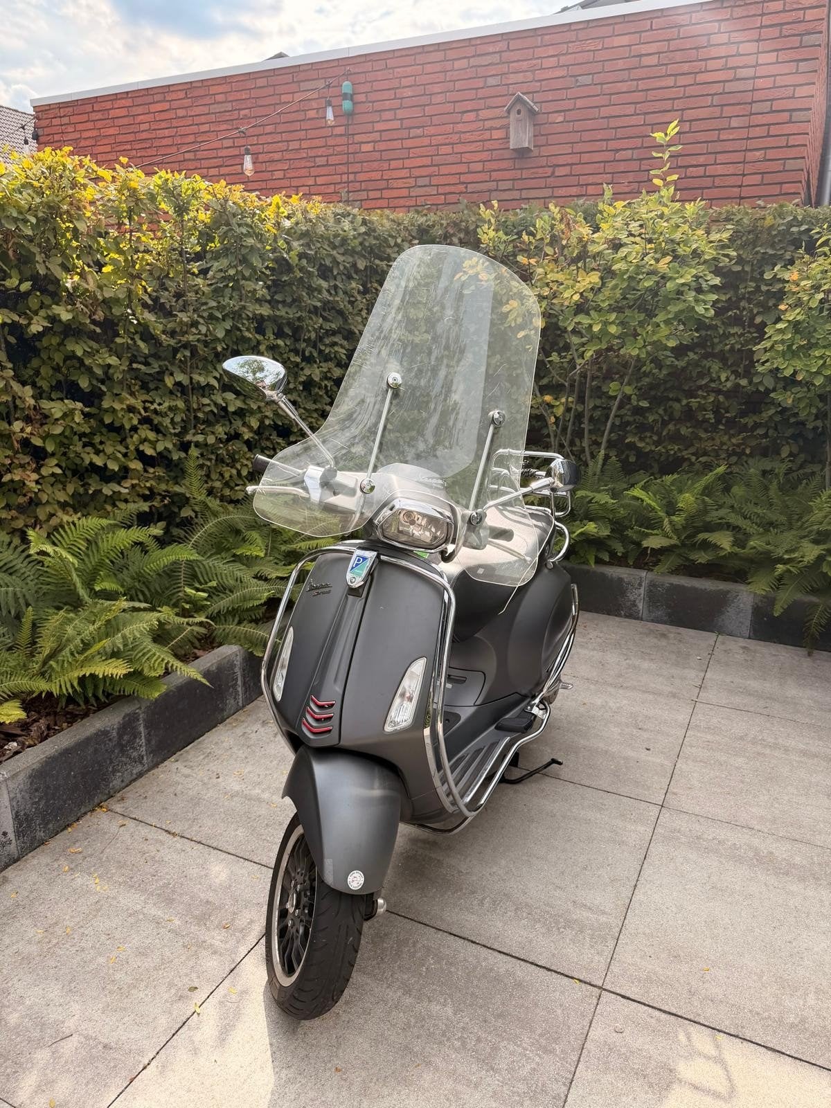 Vespa Sprint 2015 Brom 45km Geel  - Kickstart, Ophalen, Zo goed als nieuw, Benzine, Overige modellen