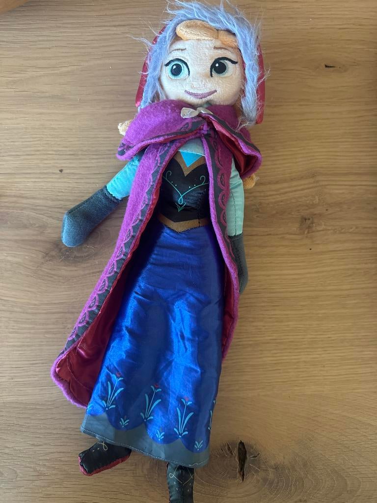 Nieuwe Elsa knuffel, Disney, Ophalen of Verzenden, Zo goed als nieuw, Blauw